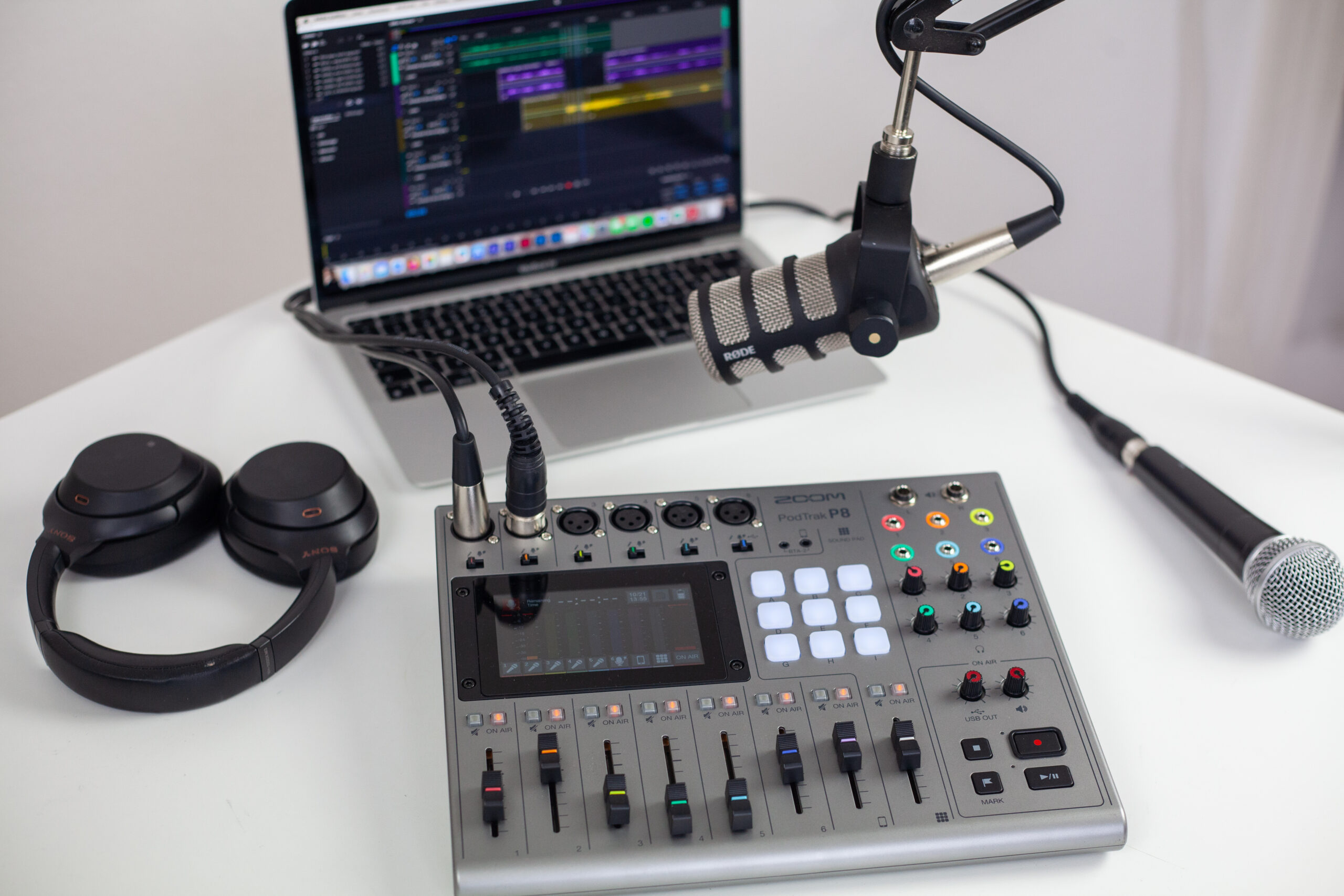 Podcast-Produktion mit Technik.